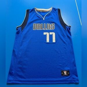 Fanatics Kid’s Doncic Jersey. Size XL. Excellent Condition. Size XL